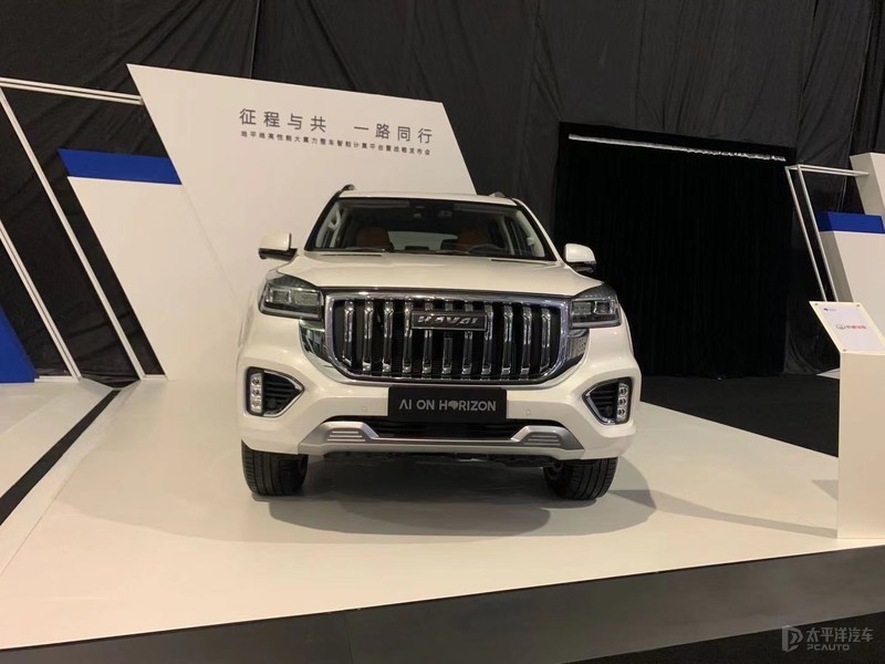 新款起亚嘉华实车曝光,2022丰田皇冠陆放豪华版图片