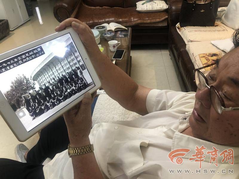 50余年奉献给绿茵场80岁的孟春仍热爱体育坚持锻炼