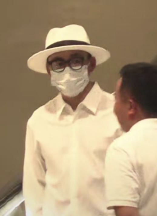 王宝强打扮全集,王宝强面容沧桑略微发福