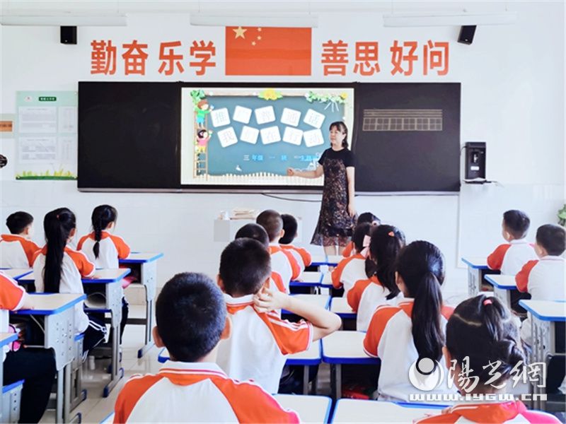 学校多彩活动助力推广普通话,竹坪小学推广普通话活动宣传稿