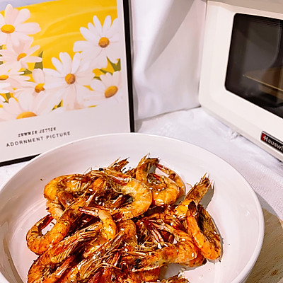 烤大虾一口一个好吃到停不下来,孜然烤大虾怎么做好吃