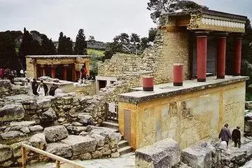 将七对童男女给米诺斯当食物的传说，竟被证实是真实存在的