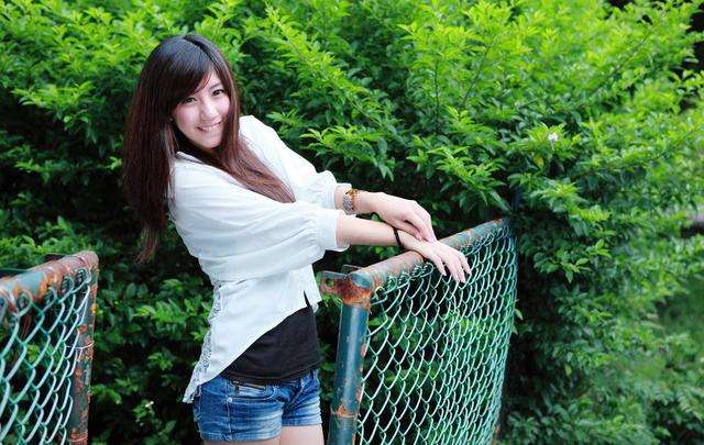 男人要看女人的表现是什么意思,如何看穿男人对女人的依赖