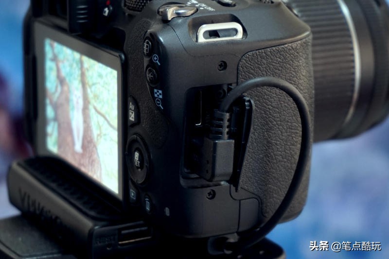 即拍秒传+专业云端管理，影像云管家VBox6单反智能无线传输器