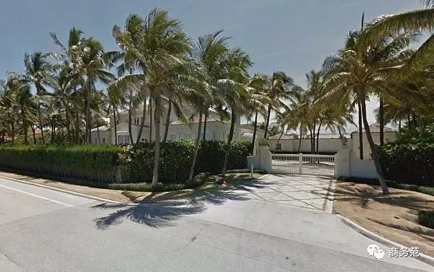 “华尔街之王”苏世民,从白手起家到身价千亿,爱买豪宅戴Swatch