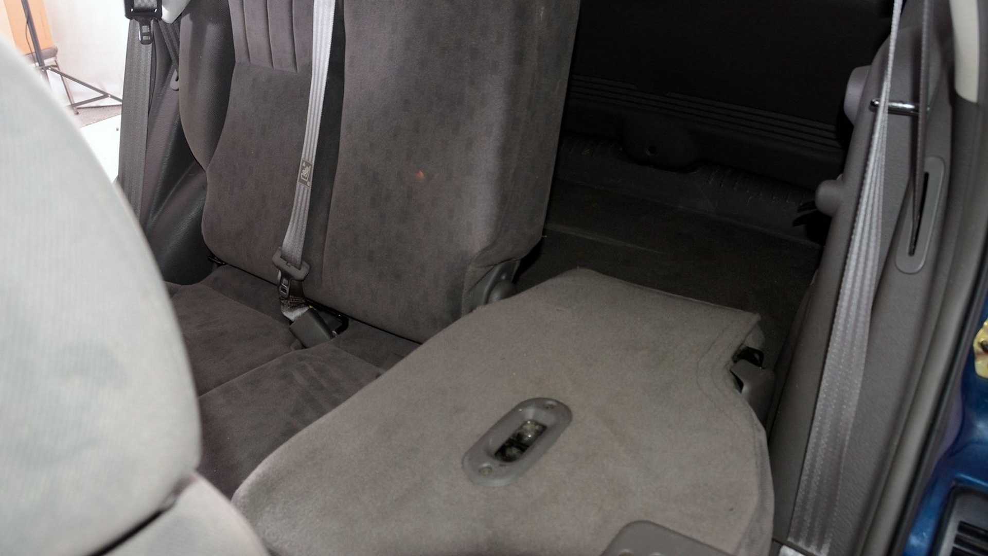 去吧皮卡丘骑喷火龙,去吧皮卡丘闪光绿毛虫