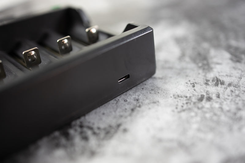 能够兼容所有手机快充的充电器,兼容各个手机快充的充电器