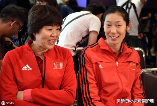 女排首次夺冠的背后故事,女排夺冠后的真实故事