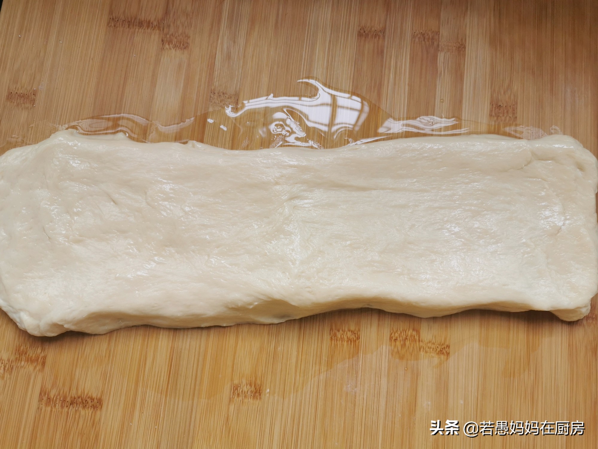 怎样在家做油条外酥里软,最健康油条做法外酥内嫩口感松软