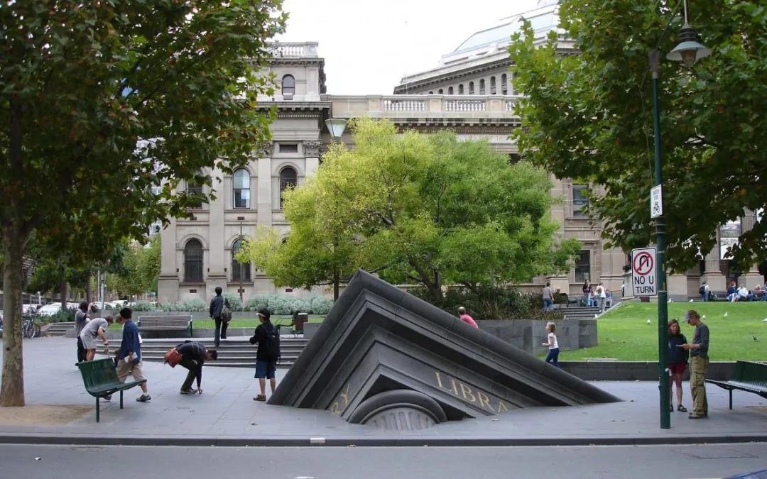 地球的雕塑,地球上的奇异建筑