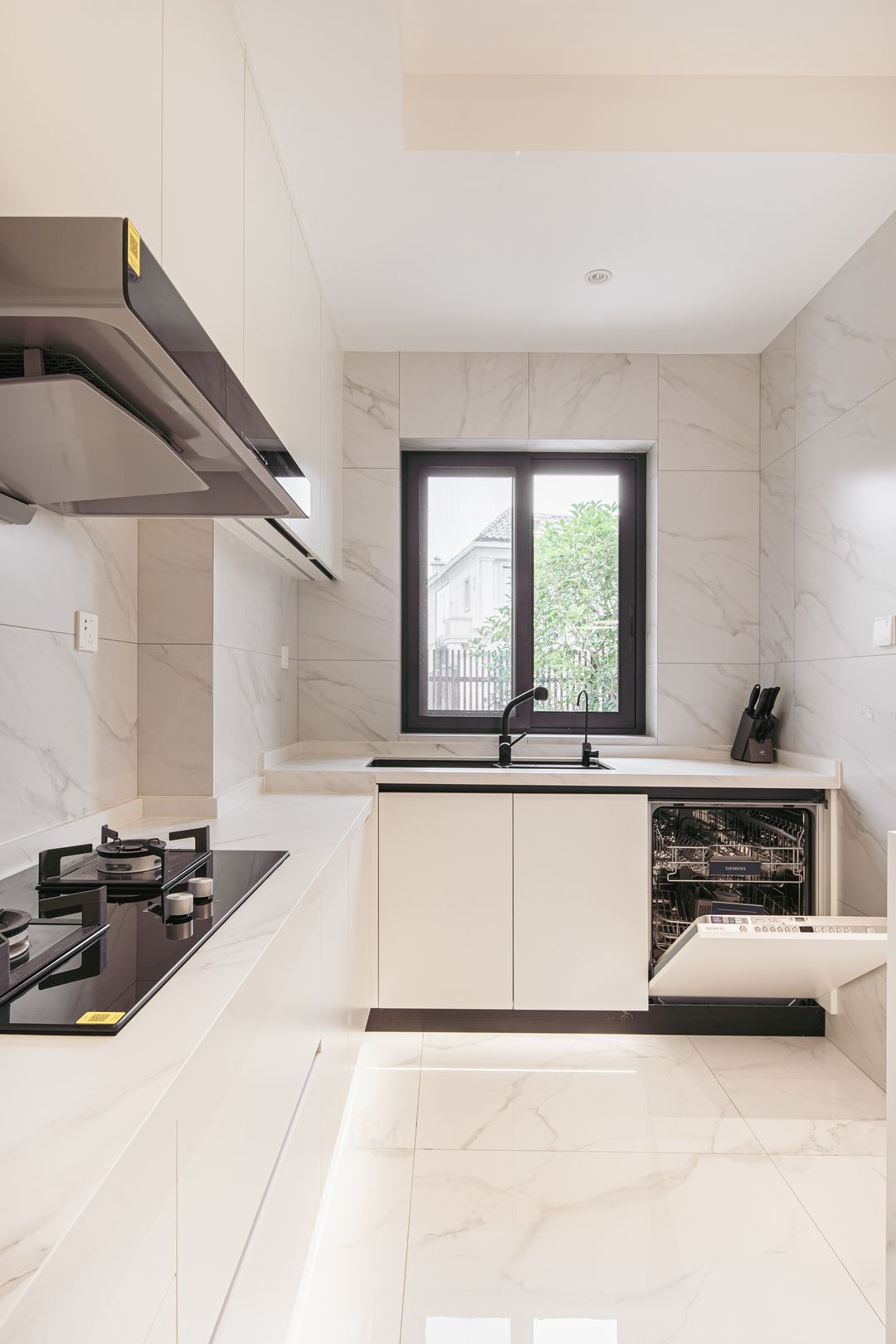 他把家里，变成了500m²的三层游戏厅