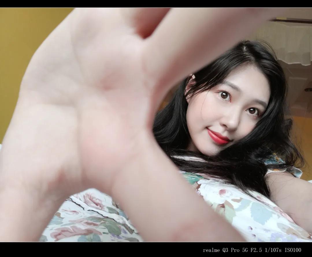 realmeq3是一款直面屏手机吗,realme最具性价比的千元机