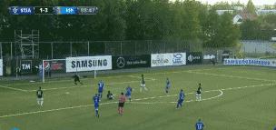 武磊7分钟遭2次打击!伸手3秒要球却被无视急得自己强行射门