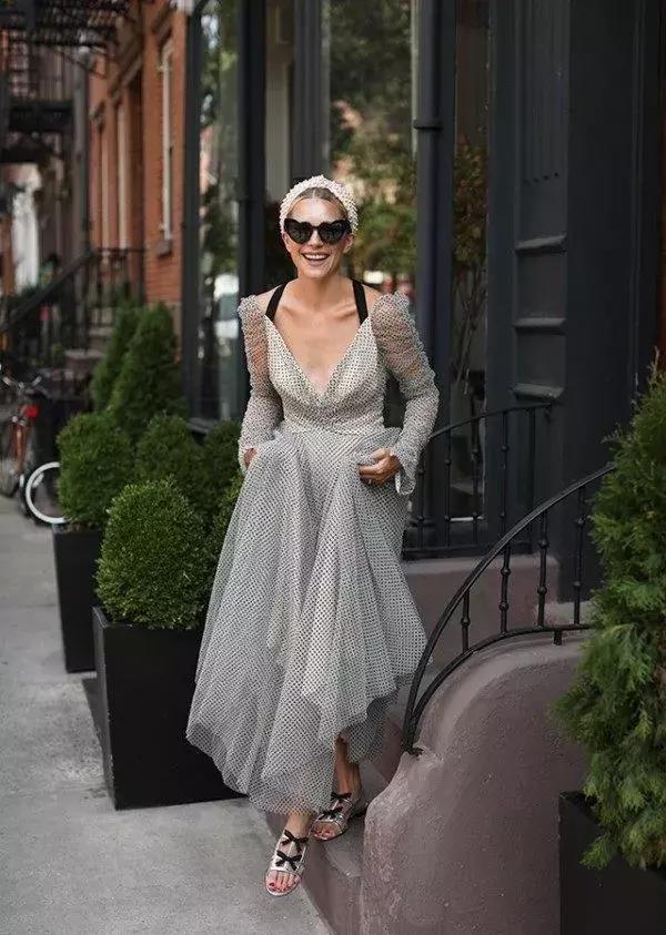 30岁以上女人穿裙子技巧,30岁女人裙子怎么穿好看