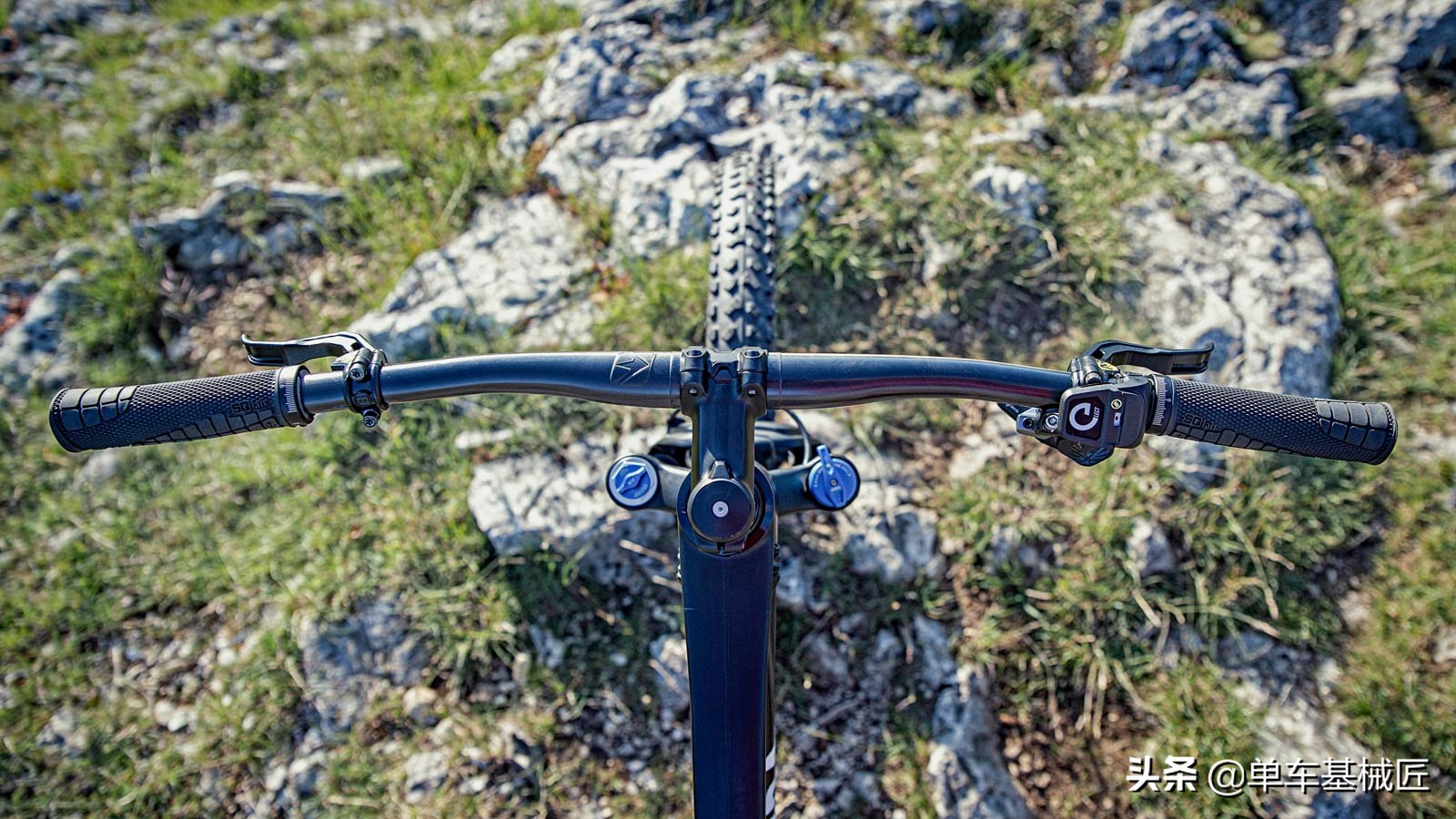 玛古拉油压刹车排空气,玛古拉油刹测试