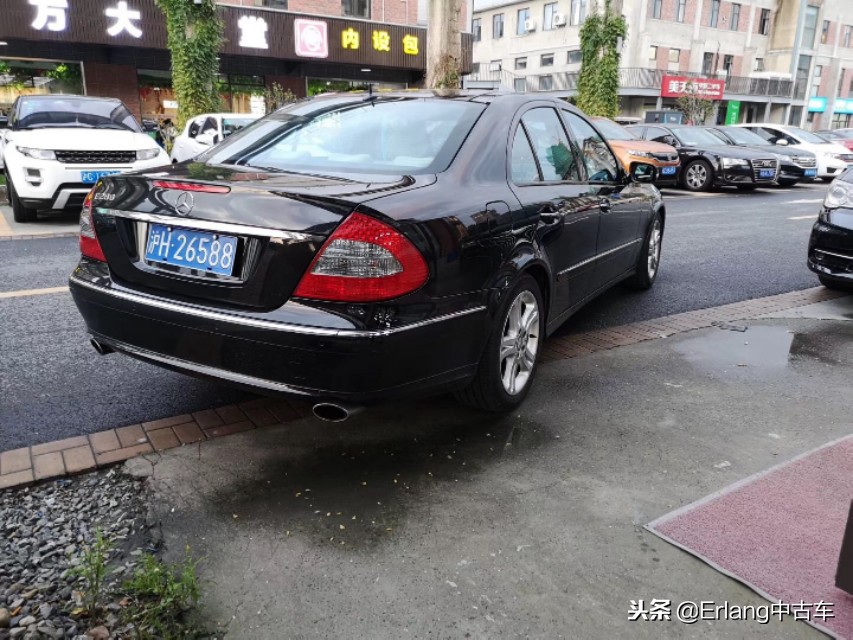 08款奔驰e280专用脚垫,08年奔驰e280怎么样