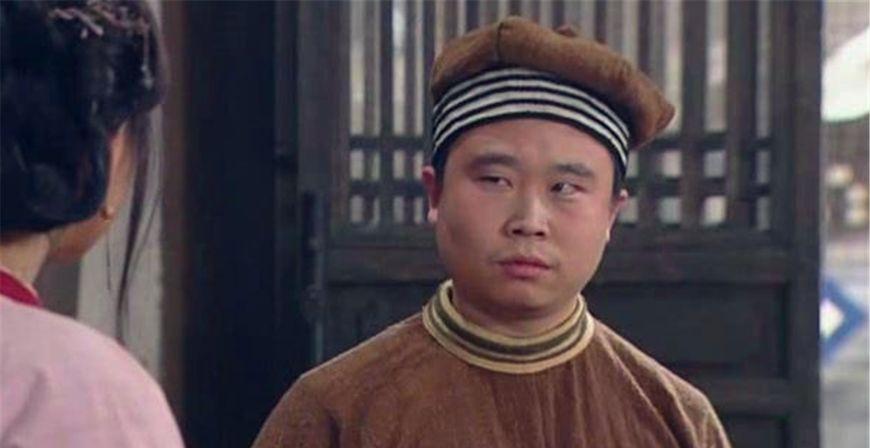 圆脸怎么显脸小,圆脸怎么才能显脸小