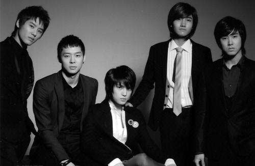 金俊秀是东方神起的队长吗,金俊秀东方神起日本