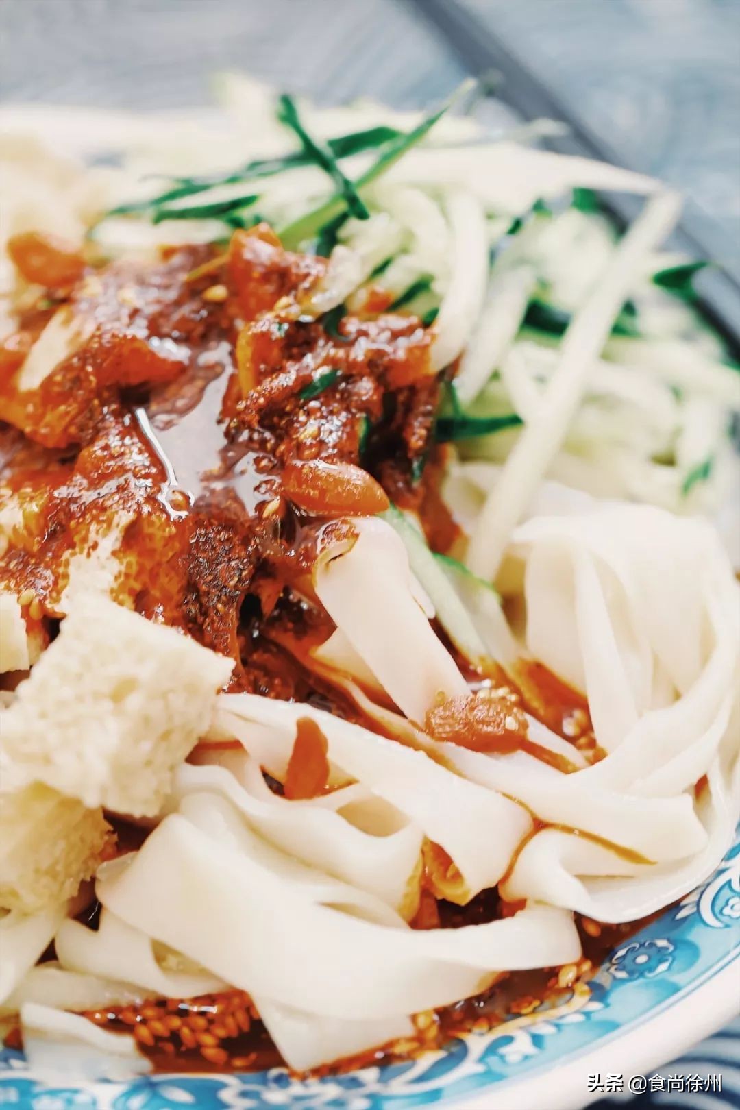 徐州凉皮开到悉尼！健身私教亲手烹制！美味到极致，还有变态辣…