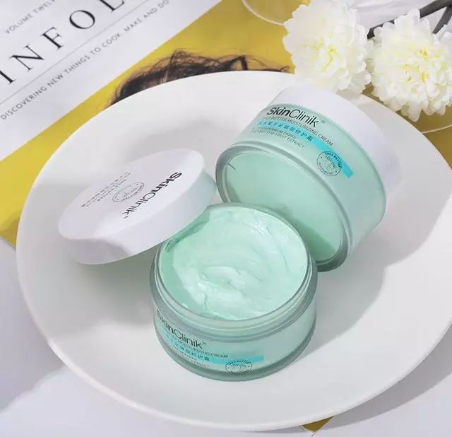 夏天了手脚干裂还有老茧,手脚干裂脱皮老茧用什么药膏