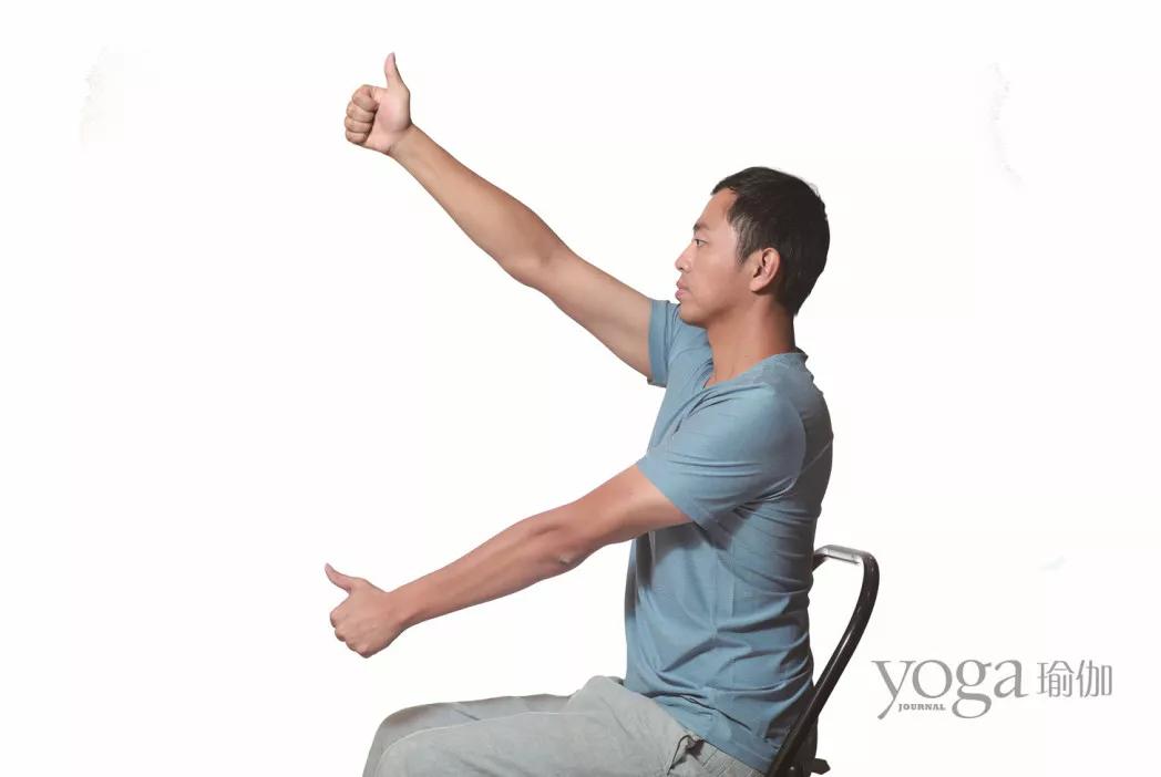 王昱珩水哥眼睛,水哥王昱珩牙齿矫正