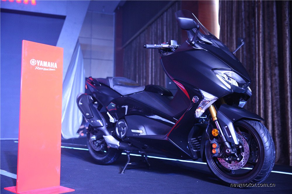 最新款雅马哈xmax300多少钱,23款雅马哈xmax300南通现车