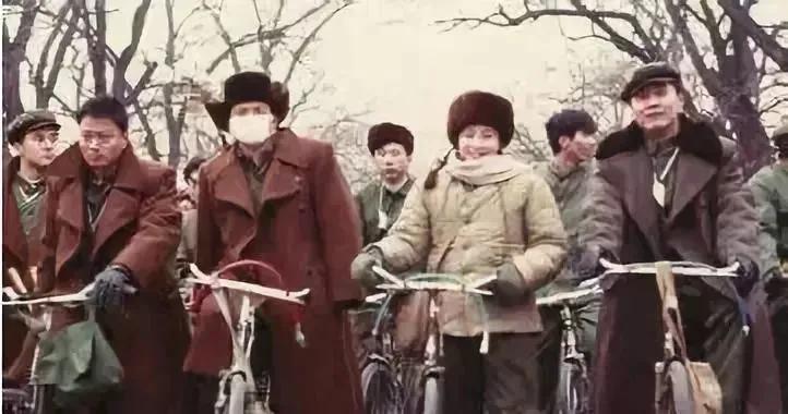 怀旧凤凰26寸老式自行车价格,回忆80年代凤凰自行车