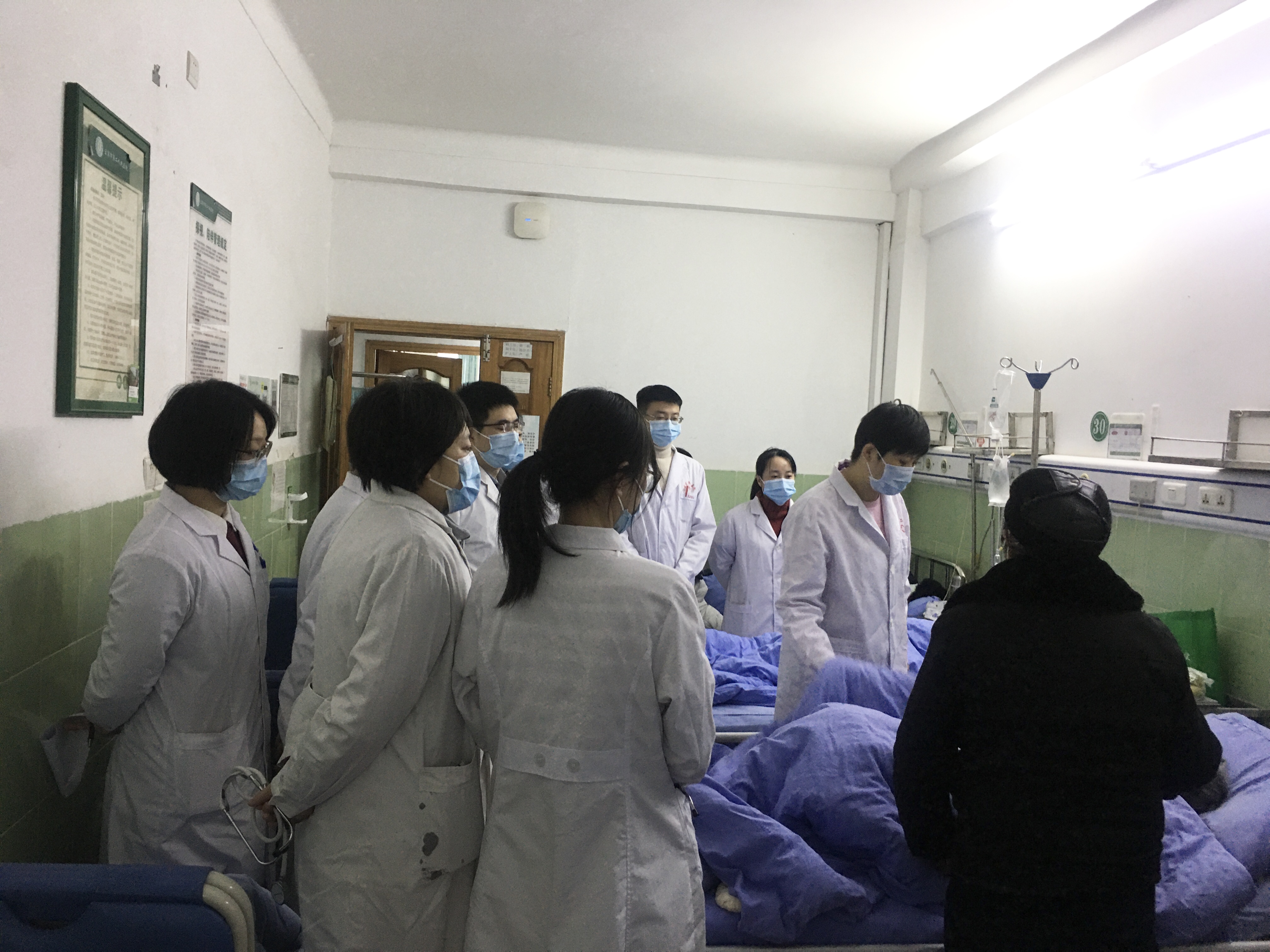 四川华西二院消化内科主任,宜宾二医院胃肠科医生名单