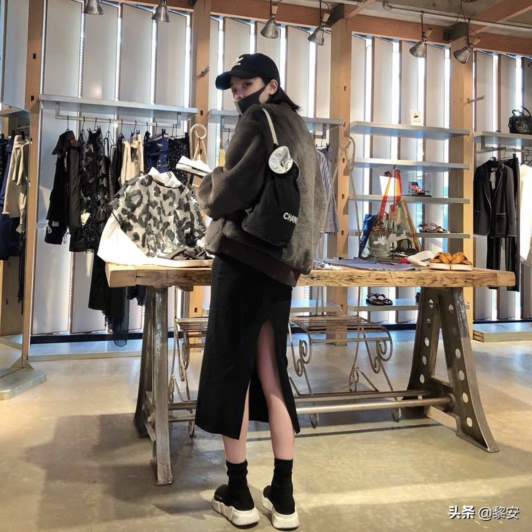 马丁靴和切尔西靴哪个更适合女生,马丁靴和切尔西靴哪个好搭配