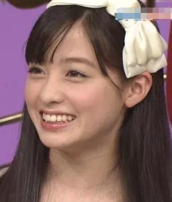 杨颖和姚晨演技,姚晨和杨颖谁的嘴巴大