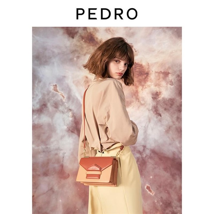 这段时间最流行的包包推荐,今年春夏必买的4款包包