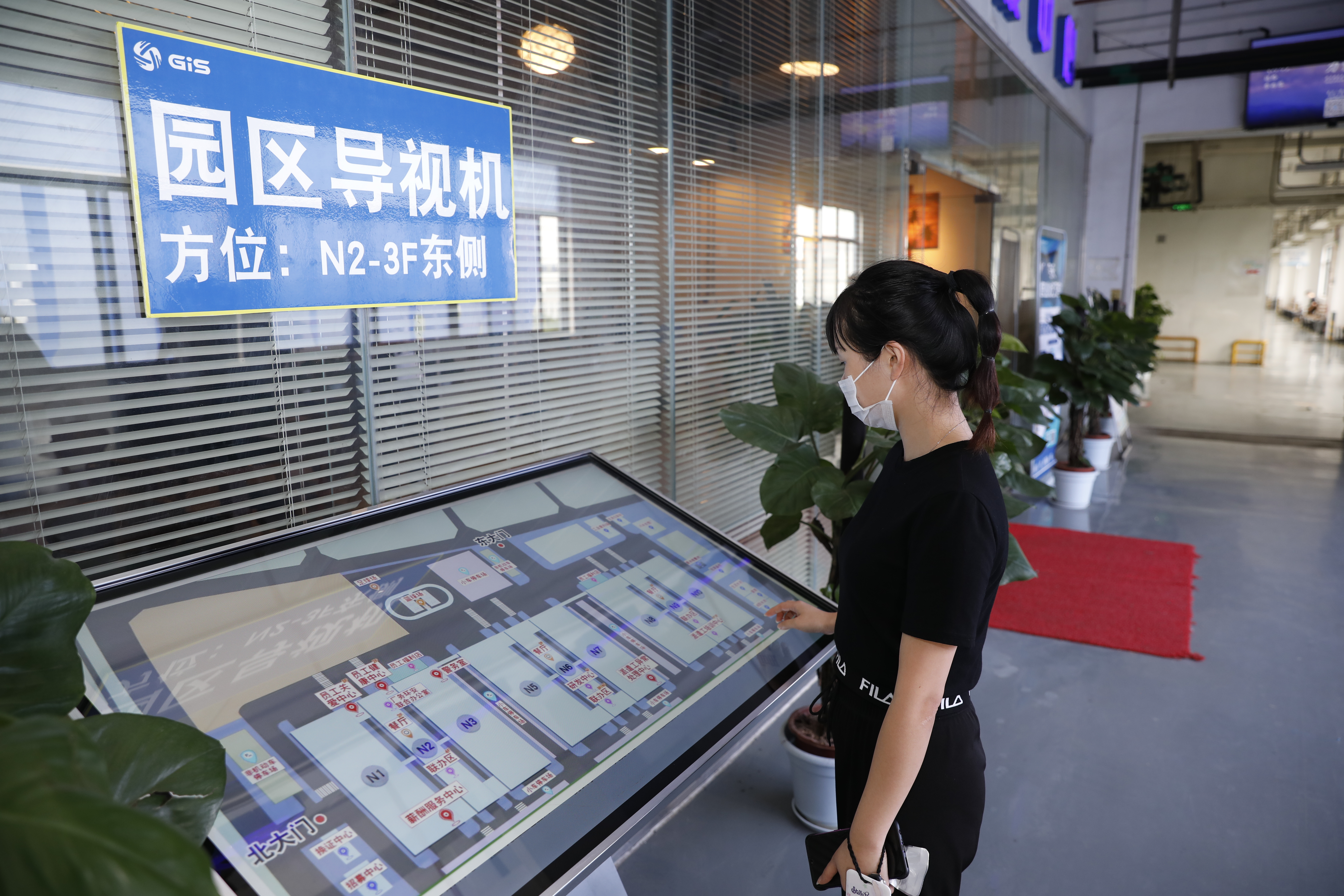 成都富士康上下班够壮观吧,富士康迷路找不到车间