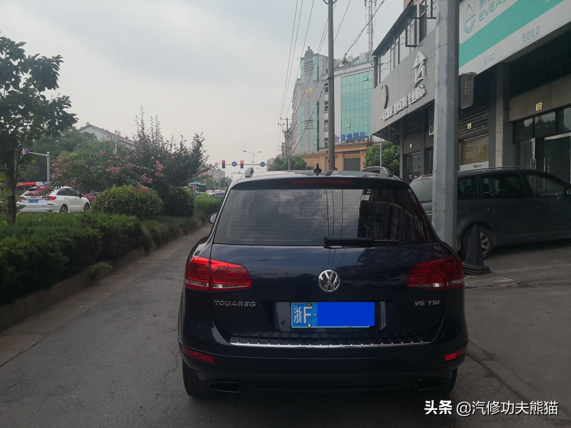 能拉动波音747的大众神车途锐烧机油治理，修完了又可以拉飞机了