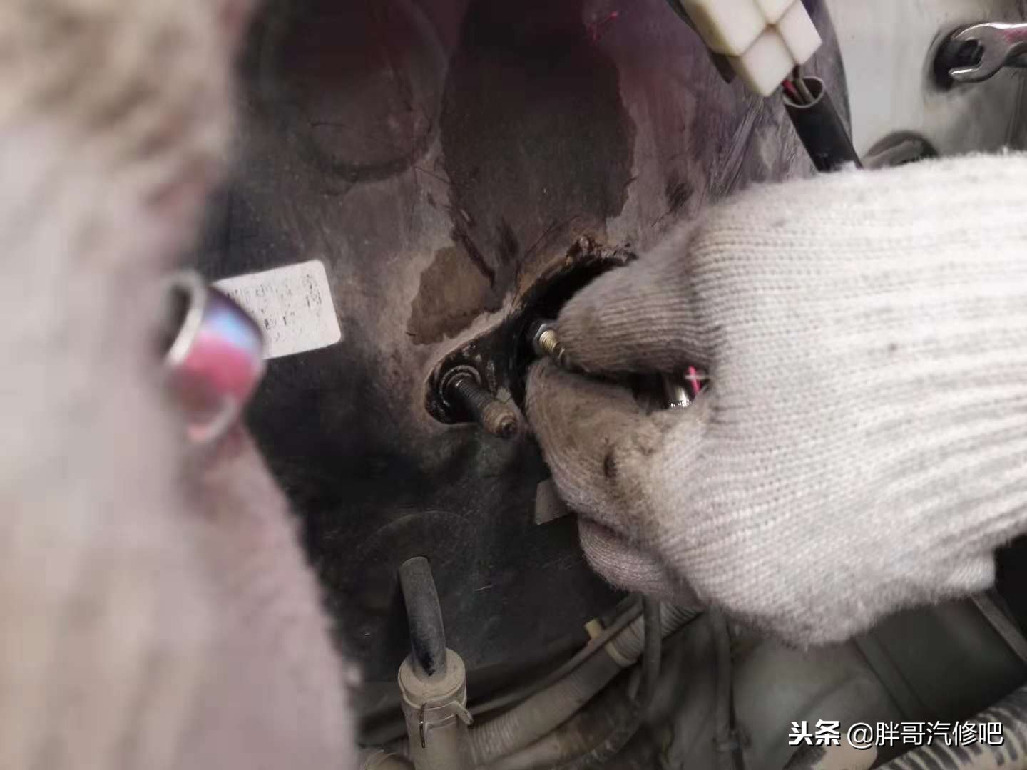 刹车太硬感觉刹不住车没助力,刹车太硬了按不下去