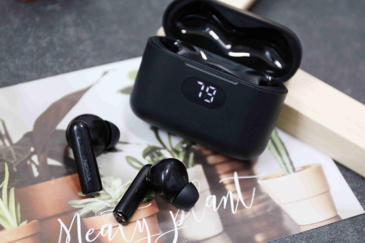 诺基亚e1200和小米头戴蓝牙耳机,诺基亚蓝牙耳机值得入手吗