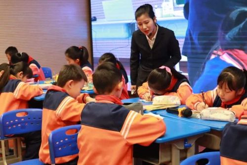 书写新时代校园建设新篇章,书写学校发展新的奋进之笔