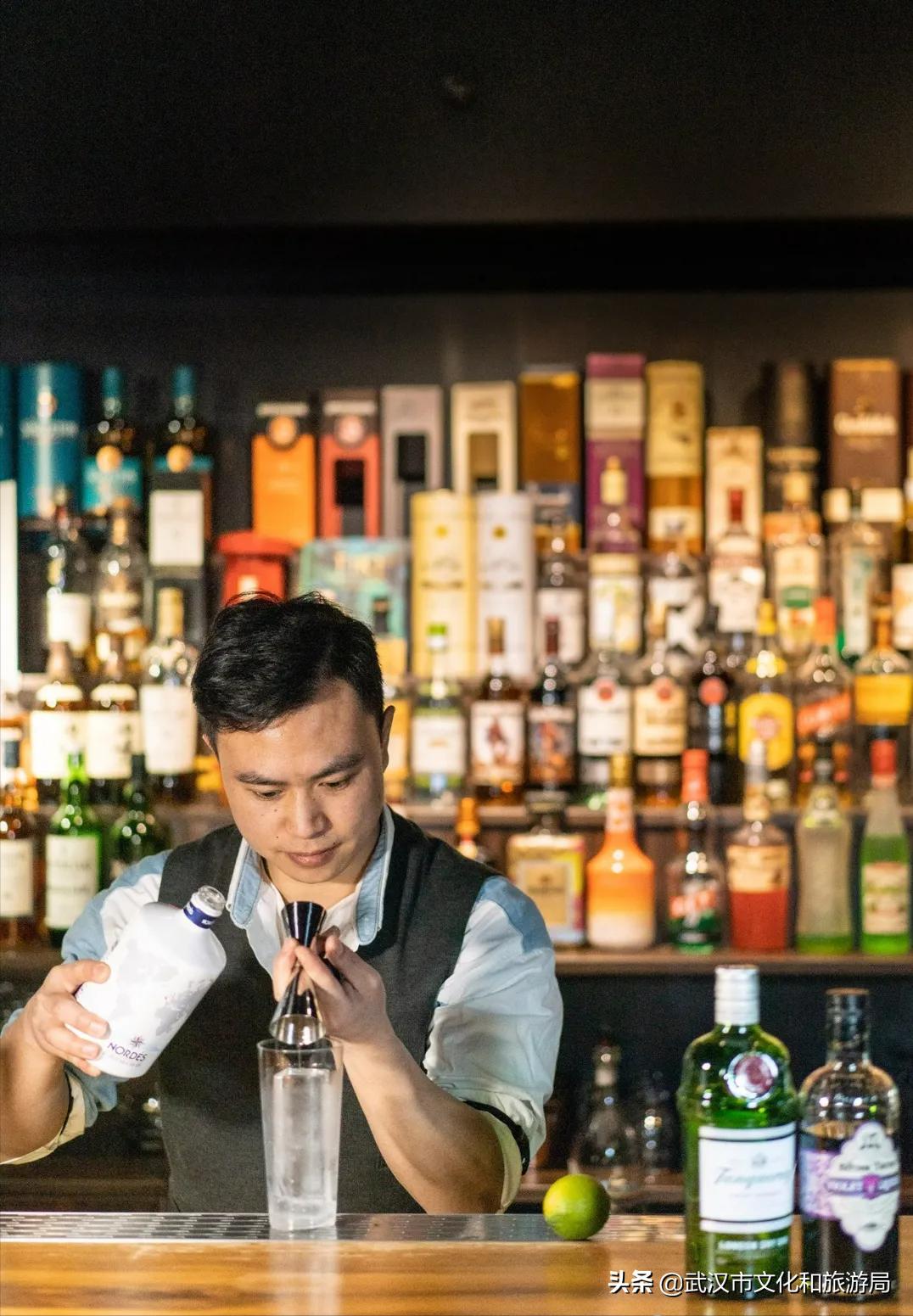 武汉长江灯光秀最佳观赏地点,武汉长江灯光秀时刻表