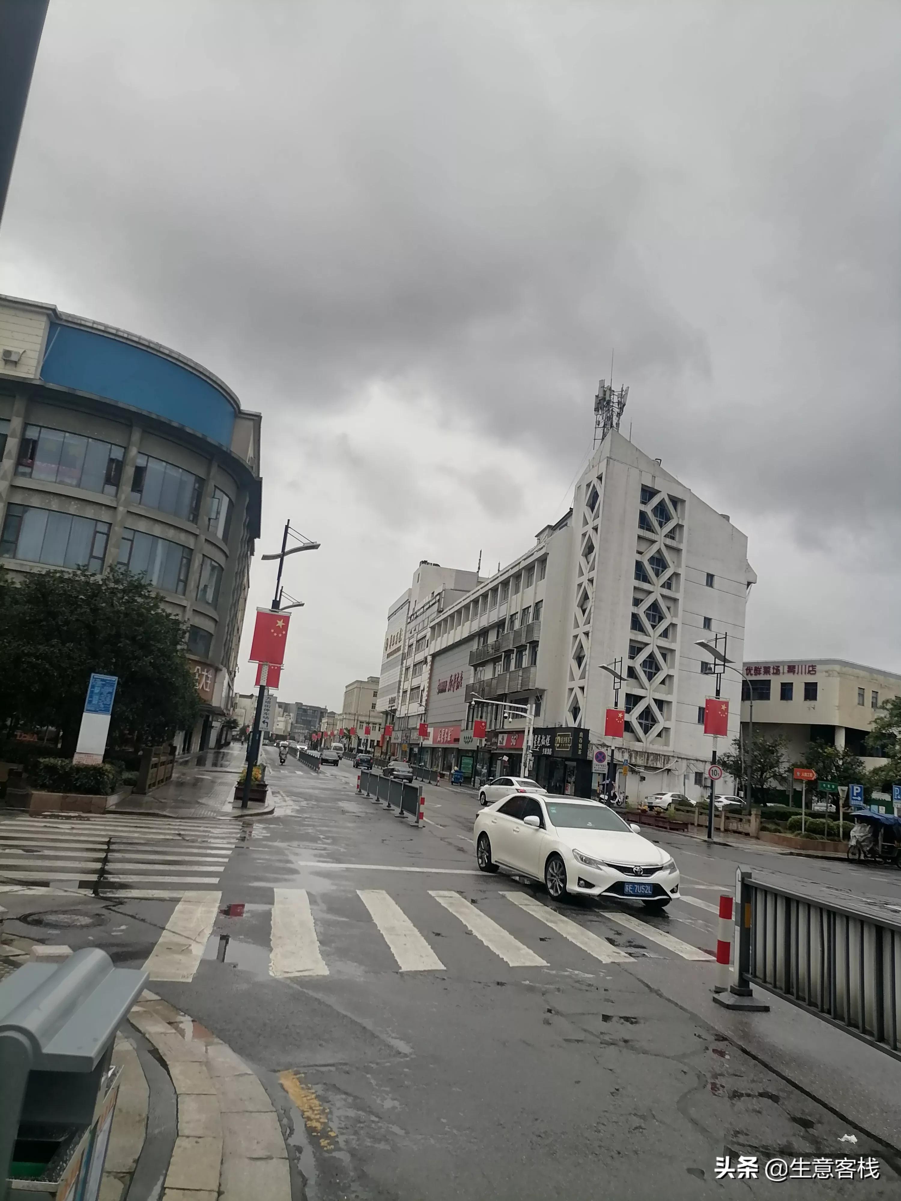 曾经商铺高不可攀一铺难求,一铺难求的现状