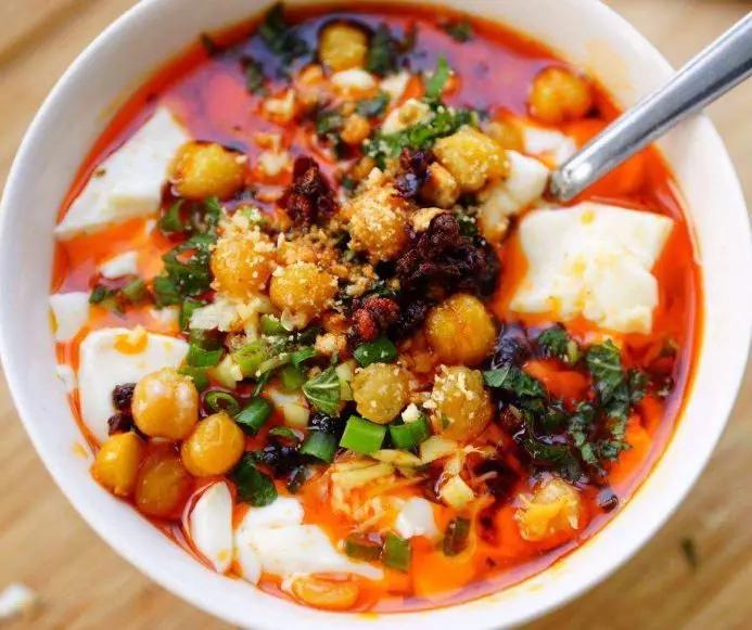 三两黄豆做豆腐脑用多少石膏,自制豆腐脑不用内酯的家常做法