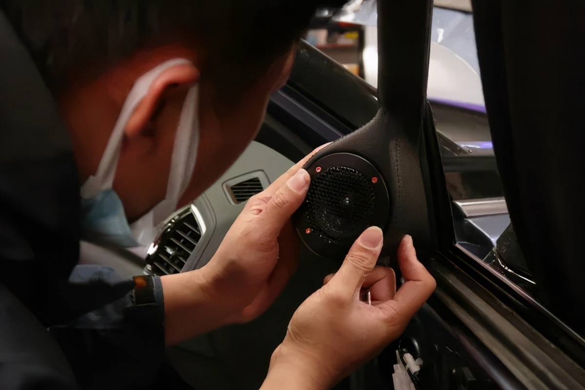 本田冠道用的什么音响,本田冠道舒享版几个音响