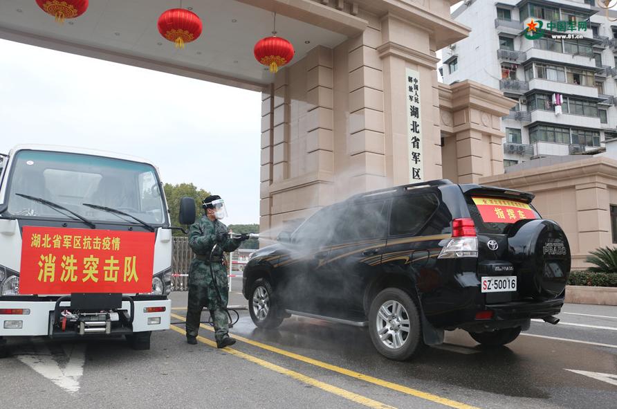 解放军省级军区司令员和*警武**总队司令员，到底谁的权力大？