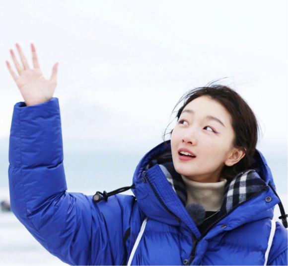 曾志伟蓝洁瑛周冬雨娱乐圈谋女郎,周冬雨年轻相貌