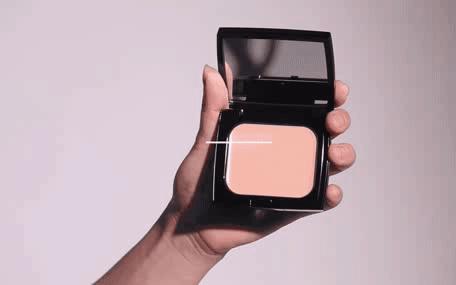 毛戈平将40岁刘晓庆变14岁！为中国人研制粉底，李佳琦直播卖空？