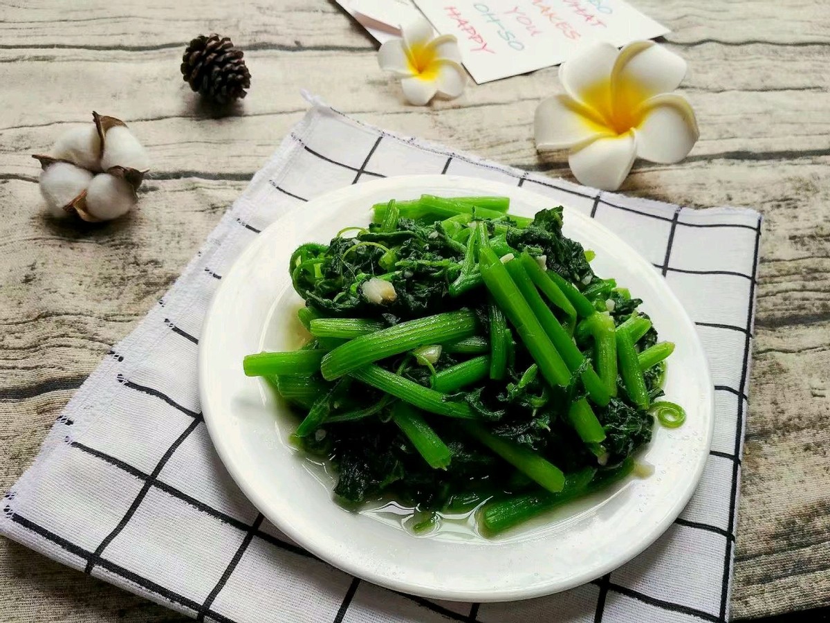 谷雨前,遇见这“瓜苗”多买点,5块钱买一大捆,爽口又下饭