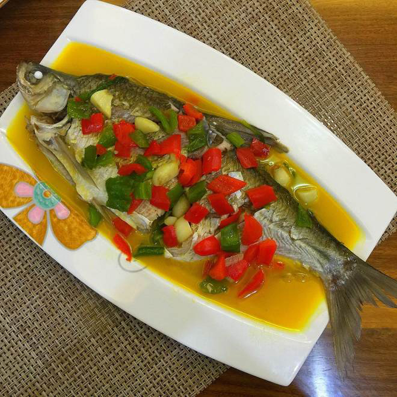 色香味俱全的家常炖鱼烹饪方式,正宗东北家常菜炖鱼的做法