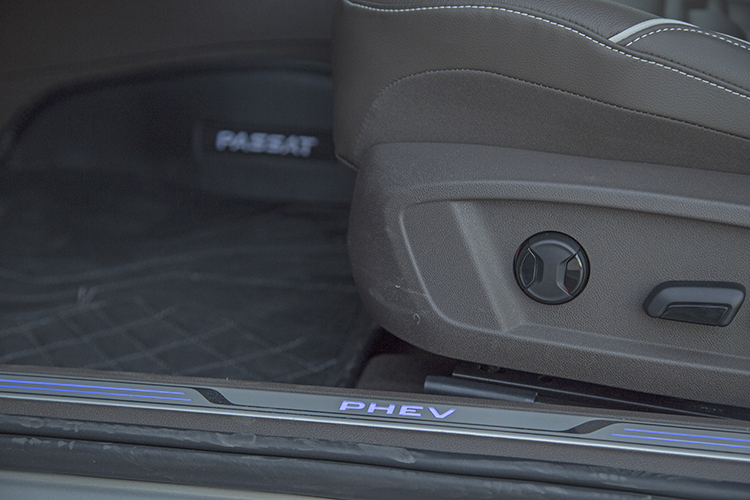 大众新能源制动系统报警,上汽大众油电混合帕萨特试驾