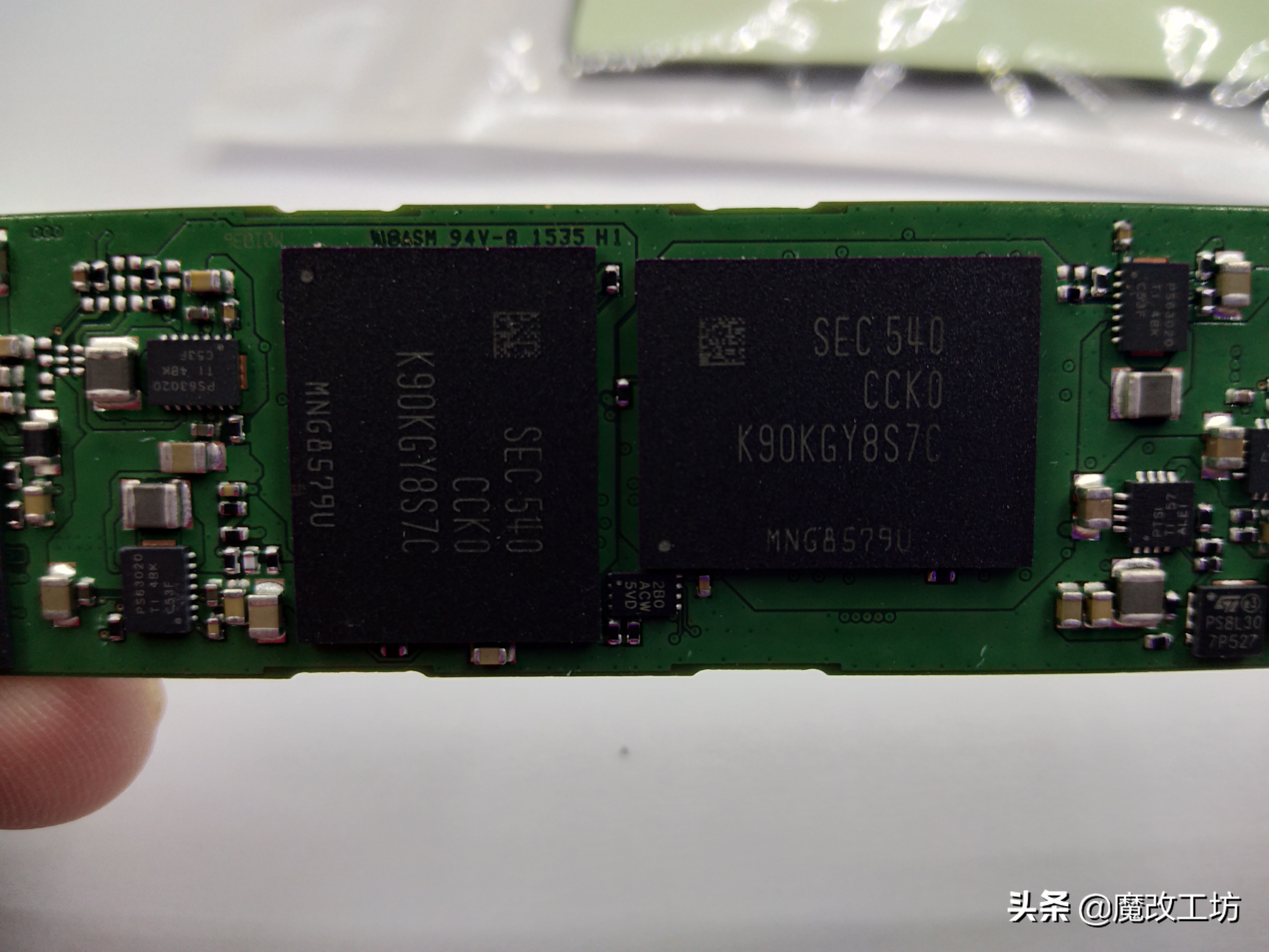 三星固态移动硬盘拆解出固态内存,三星1tb移动固态硬盘拆解视频