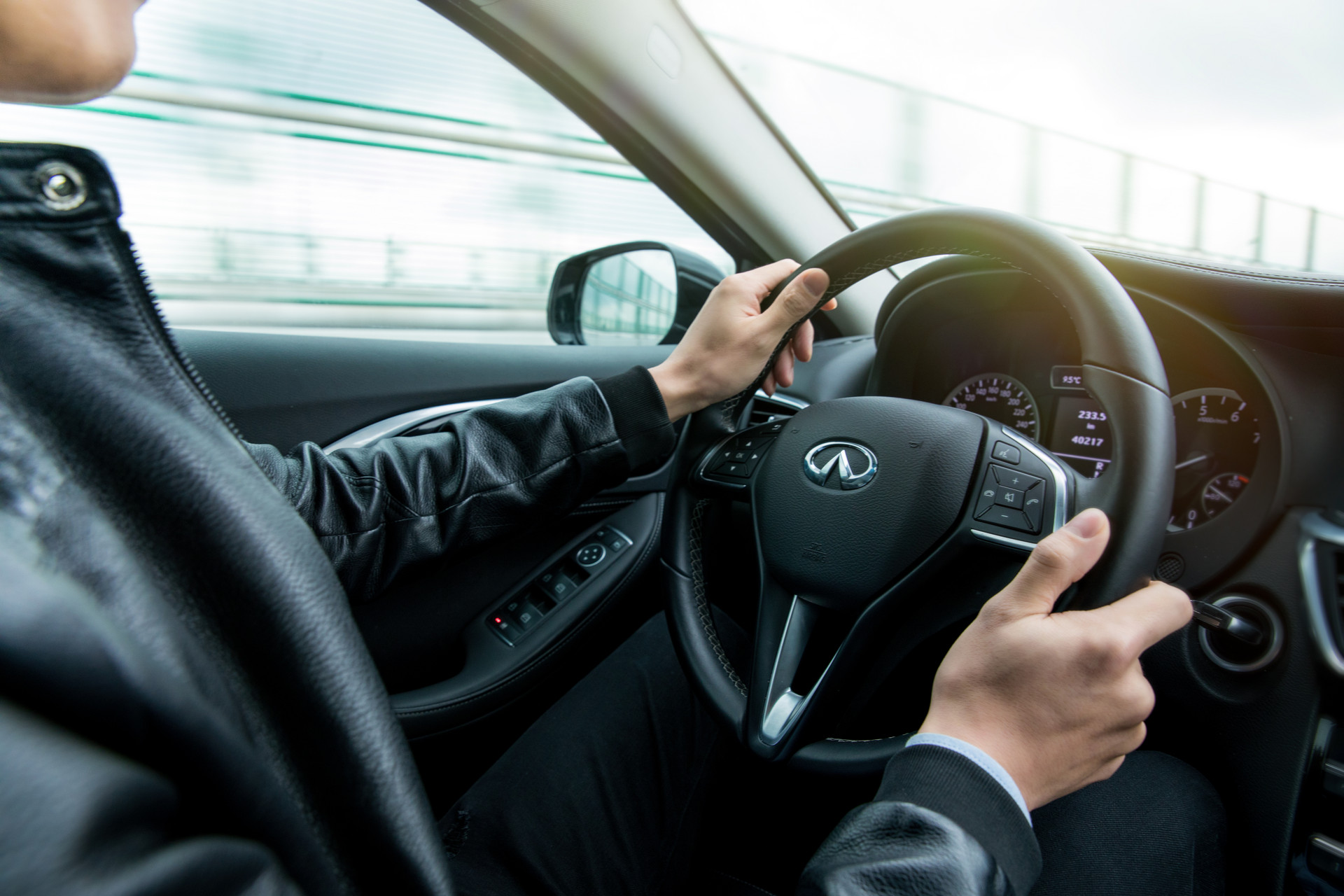 冯仑穷人富人赚钱的能力差在哪儿,赚钱根本不靠勤奋那靠什么