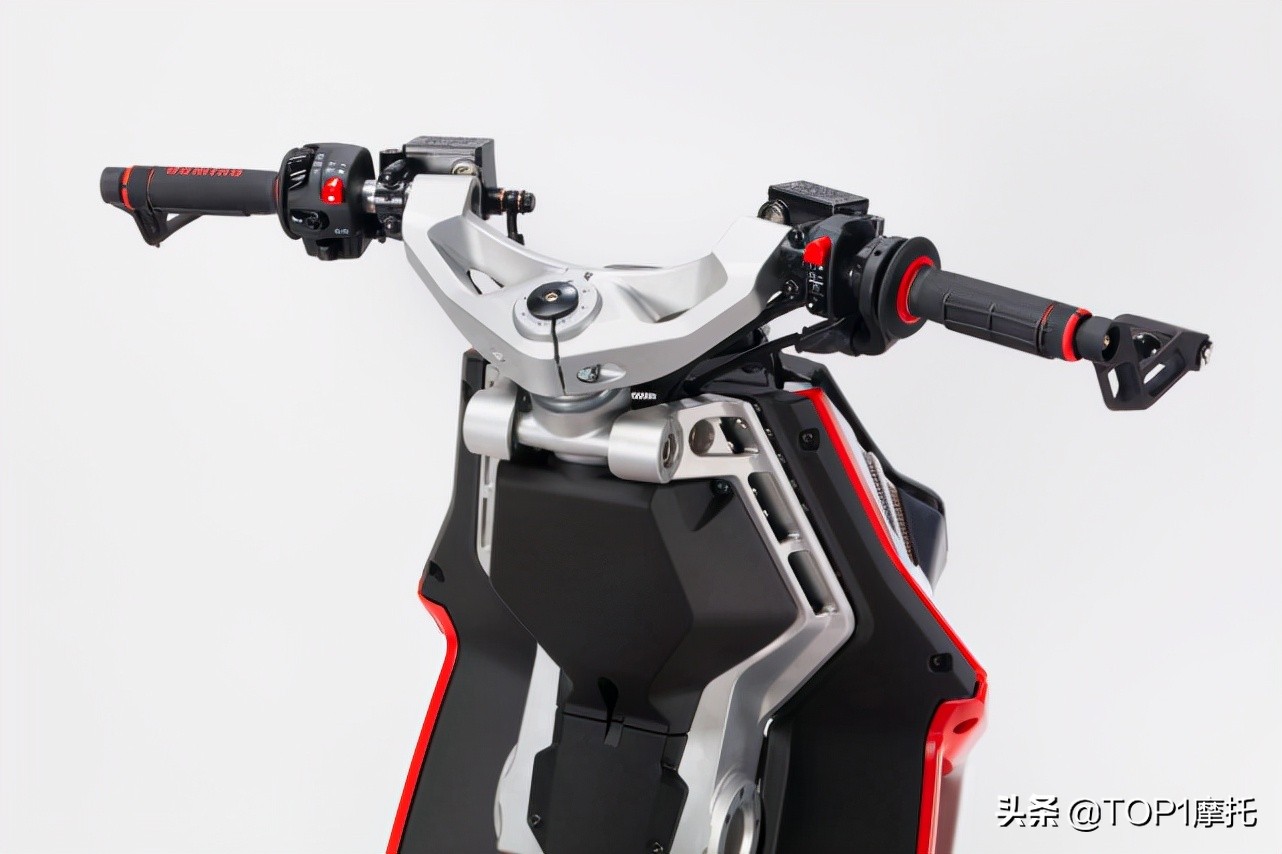 最帅小踏板ITALJETDragster国内上市售价32680元