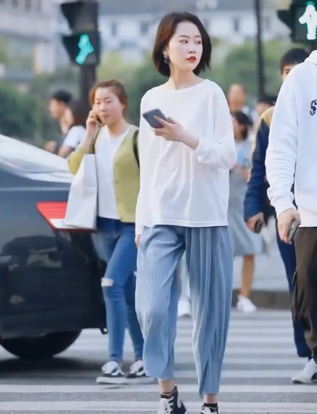 2019超流行奶奶裤时髦炸了,最近很火奶奶裤